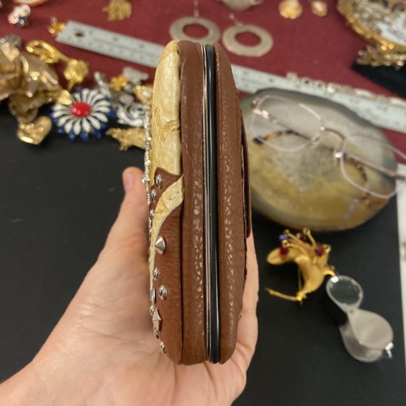 Montana west cross studded wallet 4.5" x 7.5" Guc - Picture 6 of 16